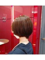 ラルーチェ ラスパ御嵩店(La Luce) 丸みシルエットの大人ショートボブ
