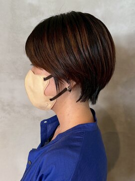 キリ 逗子(kiri) 逗子葉山コンパクトショート耳かけショートボブ丸みショートY224