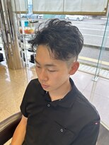 レッドメンズ(ReD men's)&nbsp;癖毛を活かした刈り上げショート