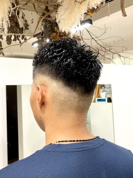 エスアイ(S.i) フェードスタイル　［五条駅/京都駅/七条駅/四条駅/烏丸駅］