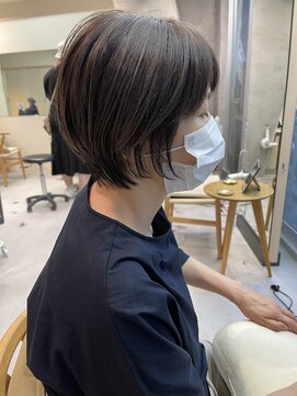 ミィ 表参道(mee.) 【mee.】ヤジマ 丸みショート 似合わせカット