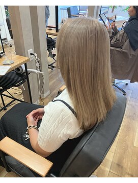 アフィネ ヘアライフデザイン(Affiner HAIR LIFE DESIGN) ロイヤルミルクティーカラー