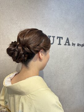 ウタ(UTA) キレイめアップスタイル