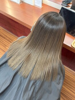 サロンドケイ(salon de K)の写真/〈HITA取扱◎〉HITA酸性ストレートで自然な艶髪に。柔らかく扱いやすい髪へ―。【新津/新潟駅/髪質改善】