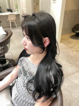 ロンド レア 天神大名店(Lond Le’a) ホワイトブロンド/外ハネボブ/美髪/ワイドバング/ブルーブラック