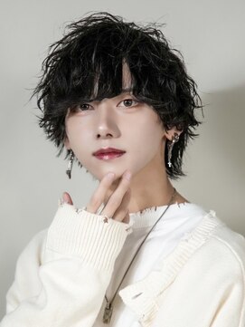 エデンバイトゥルークリエイション(EDEN by True Creation) ツイストスパイラル風長めマッシュウルフ