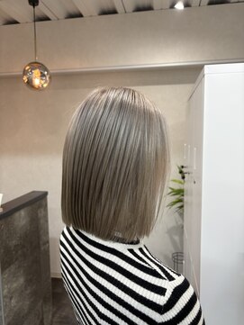 ハク(HAKU) グレーカラー