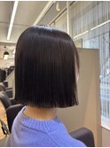 ヘイリーボブ　ボブ縮毛　ストレートボブ　切りっぱなし　ボブ