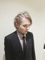 レイフィールド 浜町観光通り店(RAY Field) ホワイトアッシュ×サイド編み込みスタイル