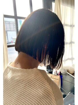 リト(ri_to) パッッと前下がりボブ