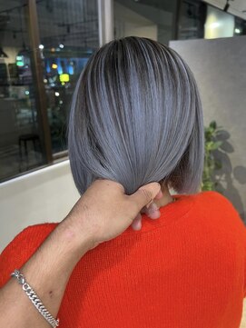 メリー オオサカ(Merly Osaka) たまには個性的カラーもあり！バレイヤージュ_smoky blue ash_
