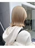 ボブヘアブロンドカラー