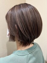 フェリエットバイビークール(feliette by Be-COOL)&nbsp;《バレイヤージュ》40代50代　ショートヘア　柔らかベージュ