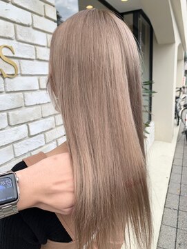 エルバイラビス 大宮(elu by lovis) モード/大人ガーリー/レイヤーロング/韓国/大宮/似合わせカット