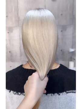 メゾン(Maison) ホワイトカラー　エンドカラー　@shion_maison