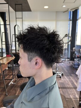 マンプス ツーブロック×ツイストパーマ