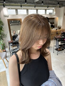 アドア 横浜(ADORE) 【ADORE 横浜】ブリーチ1回ミルクティーベージュ