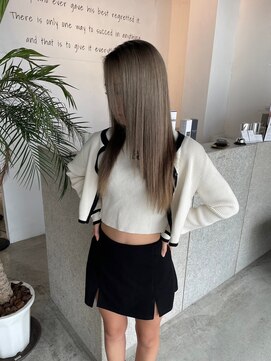 キング 高槻(K!ng) 縮毛矯正髪質改善ハイライトレイヤーカット高槻美容室エクステ