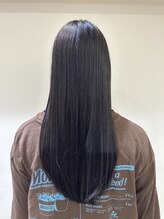 UPTOGLOSSはエイジング（老化）の進行を水素の力で抑え、抜毛や白髪抑制効果がある最高級のトリートメント