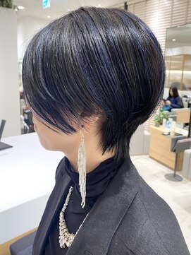 ステアケース 武蔵小杉店(stair:case) 大人ツーブロックショート/ネイビーハイライト武蔵小杉/自由が丘