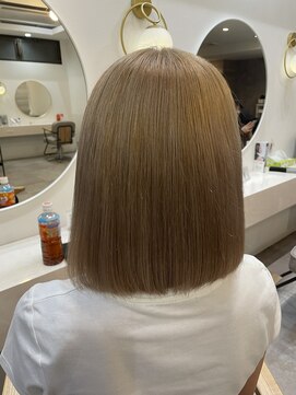 ラビス クローバー(Lovis clover) 前髪/アンブレラカラー/こなれミディ/韓国マッシュ