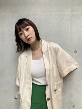 イル 天神西通り店(ill) 外ハネボブ/切りっぱなしボブ