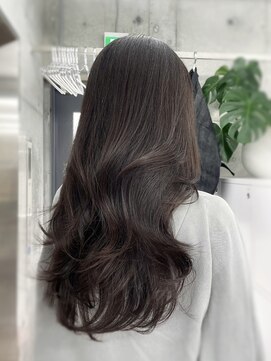 エヌアイ オモテサンドウ(ni omotesando) レイヤーカット/透明感カラー/韓国風巻き 上野