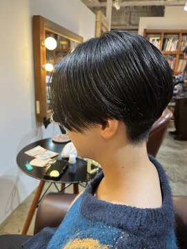 ビハインドザカーテン(BEHIND THE CURTAIN) ツーブロック刈り上げショート×ハンサムショート