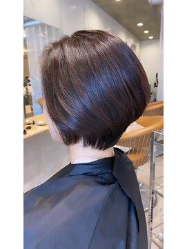 艶ダークブラウン×丸みショートボブ【EDGE】