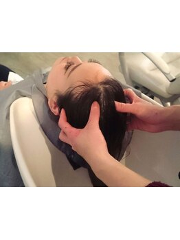 至福のローズオイル体験♪２種類のオイルが創り出すふっくら健康的な頭皮とうるおいたっぷりの美髪☆