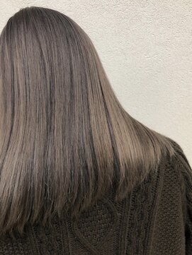 エイチ 天神橋(H) 20代30代40代レイヤーカットショートウルフカットオージュア