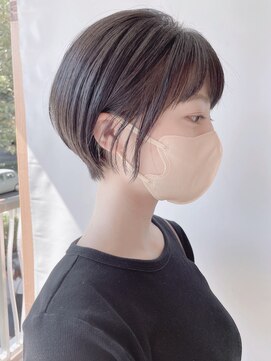 モリオフロムロンドン 原宿本店(morio from London) 【morio 原宿】丸みショート 耳かけ グレージュベージュ