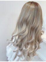 ヘアポジション 大曲飯田店(HAIR Position)&nbsp;ホワイト&シルバー