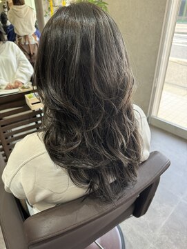 ネイビー(NAVY) ☆ レイヤーカット/海外ガール☆