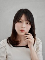 レヴィア(REVIA)&nbsp;レディースミディアムレイヤースタイル