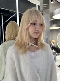 抜きっぱなしブロンドハイトーンインナーレイヤーカットウルフ