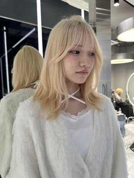 レディアル 渋谷(REDEAL) 抜きっぱなしブロンドハイトーンインナーレイヤーカットウルフ