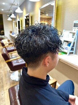 ヘアーメイクロージー 八軒店 (HAIR MAKE ROSY) ツイストスパイラルパーマツーブロックマッシュメッシュフェード