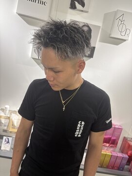 メンズサロン キング 高槻店(Men’s salon K!ng) 波巻きツイストスパイラルパーマ/フェザーパーマ/眉毛/メンズ