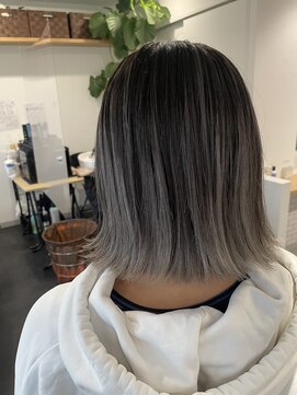 カラ ヘアーサロン(Kala Hair Salon) ハイライトバレイヤージュダブルカラーケアブリーチ20代30代40代