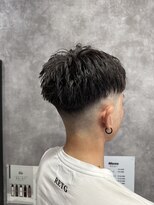 スピン 本八幡(SPIN)&nbsp;MEN’S HAIR/サーフカール/刈り上げセンターパート/本八幡