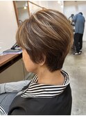 ハイライト×ベージュカラー×ショート