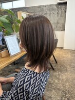 サイ(sai)&nbsp;大人のミディアムレイヤー《江幡彩音》