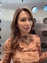 シャウルデッサン(CHARLES DESSIN)&nbsp;細めハイライトエアリーミディアムウルフカット