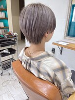 アフェクト(afect)&nbsp;ショートヘア×ブリーチ必須のグレージュカラー