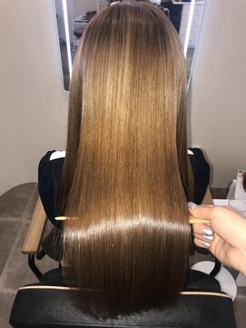 アールサロン アオヤマ(Rr SALON AOYAMA) ファーストミネコラ