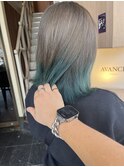 ミルクティグレージュ×グラデーション×エメラルドグリーン