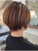 ショート好き耳かけショートボブ絶壁解消でおしゃれハイライト