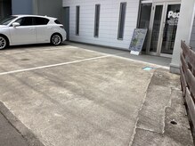 ペコの雰囲気（店舗前に3台駐車可能。）