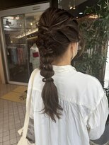 ヘアーアンドメイク ビス(HAIR&MAKE bis)&nbsp;編みおろしアレンジ【山崎ほのか】